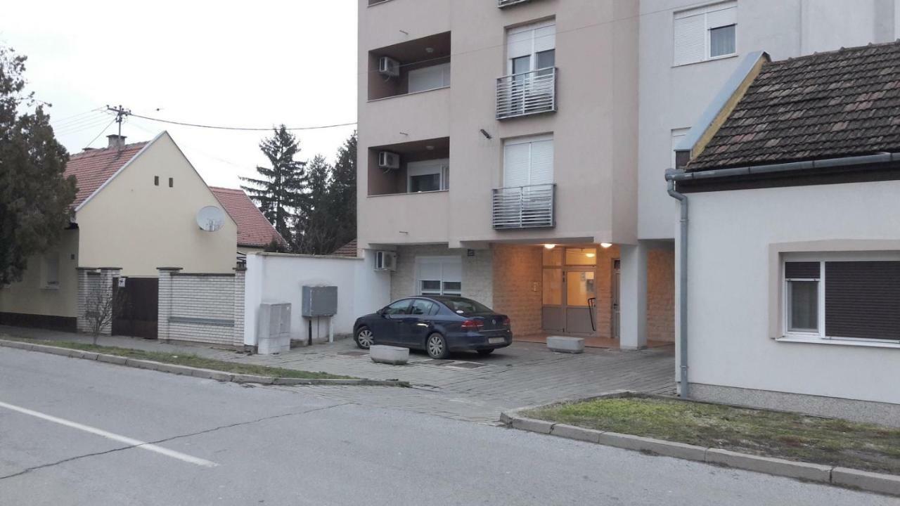 Apartman Pampas オシエク エクステリア 写真